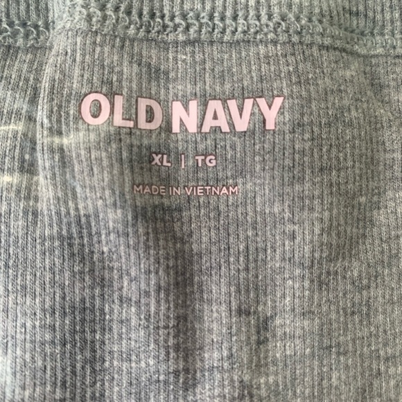 Old Navy Tops - BNWT Ribbed T